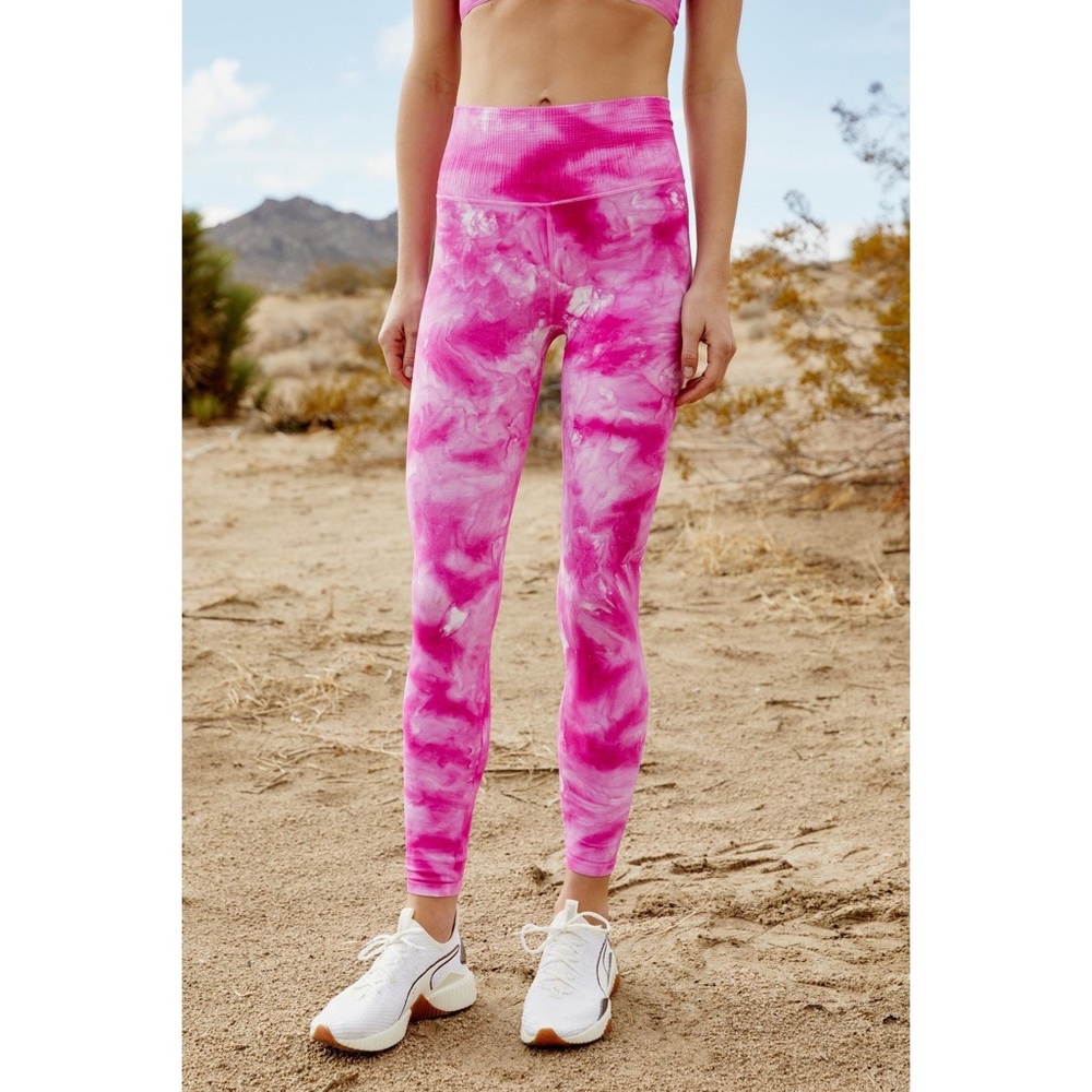 NWOT FP Movement High-rise Shanti Tie Dye Legging - Picture 2 of 7
